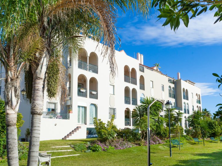 Avenida De La Torre 24