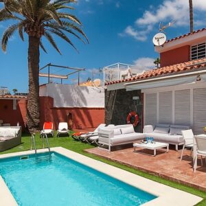 Deluxe Villa At The Beach Front
