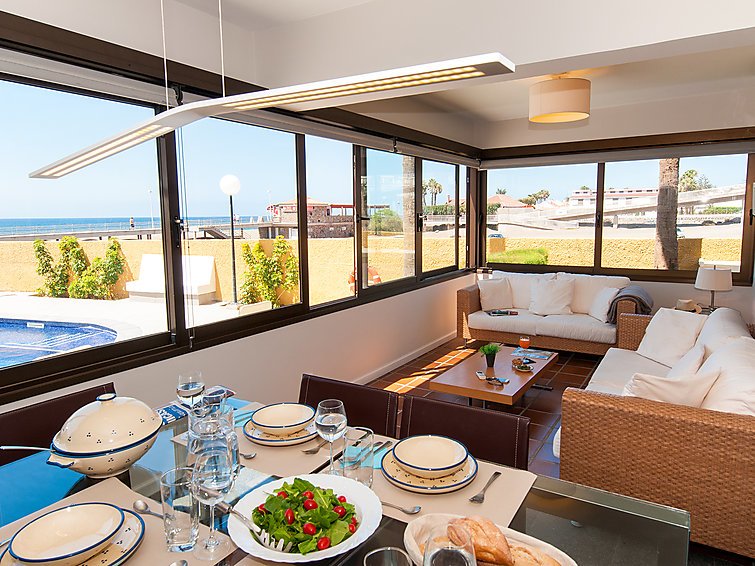 Las Burras Cn Beach Front