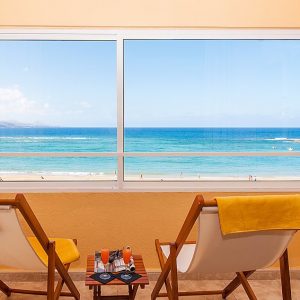 Las Canteras Seafront Apartment