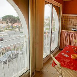 Les Vitrines Du Soleil