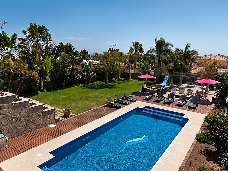 Superb Villa In Sonnenland For 12