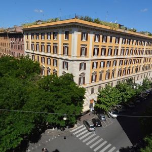 Vatican Family 4br Apartment